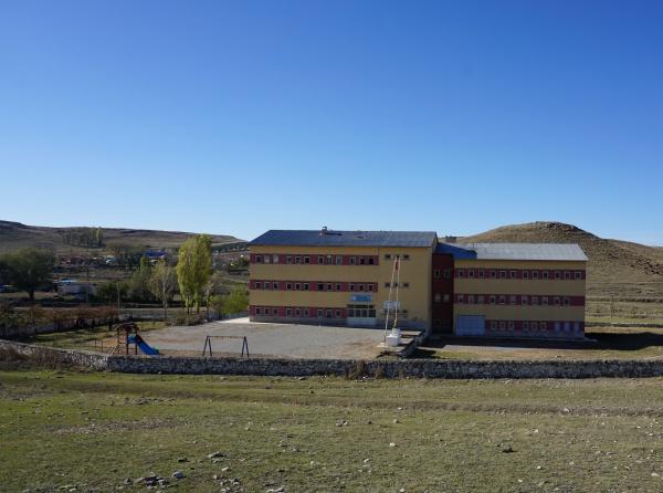 Şehit Şeref Demir Ortaokulu Fotoğrafı